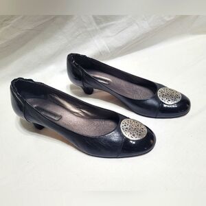 Brighton Women’s Marci Black Napa Krinkle Patent Leather Ballet Heels Size 8m